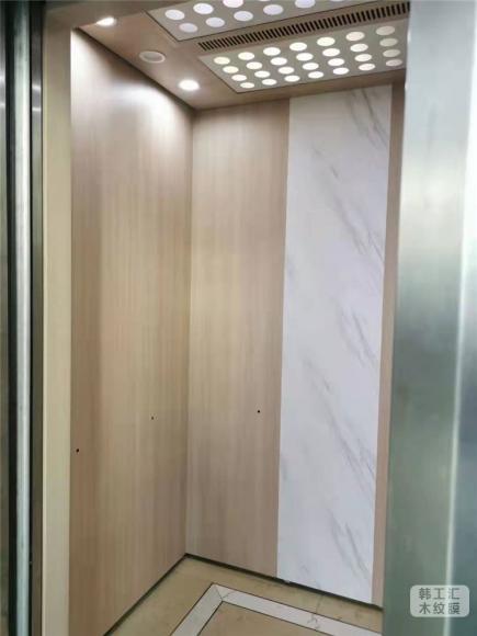 用木紋紙給酒店電梯改色貼膜的方法和施工案例介紹